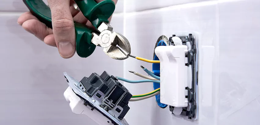 Outlet and Switch Repair Services in Kennewick