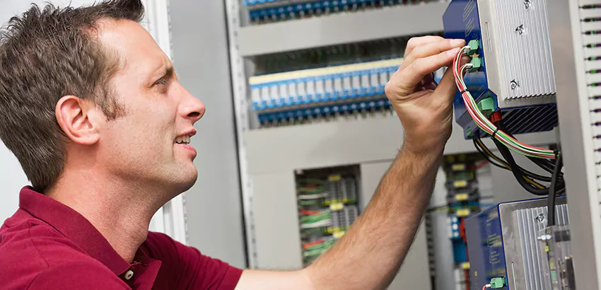 Offshore and Petroleum Facility Electrician in Kennewick