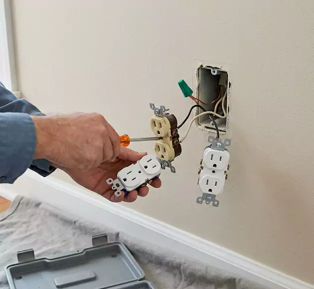 Professional Outlet Replacement: Your Local Swap-Out Team in Kennewick, WA